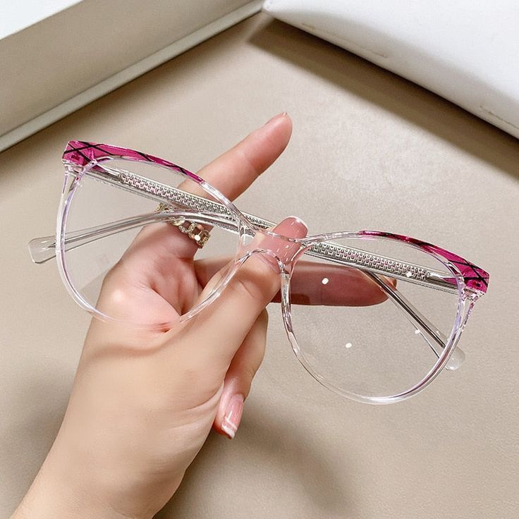 Aesthetic Specs Frames Women, Classy Glasses Women, Pretty Glasses Frames, Cute Glasses Frames For Round Faces, Cute Glasses Frames For Women, Cute Glasses Aesthetic, Types Of Glasses Frames, Cute Glasses For Women, Specs Frames Women