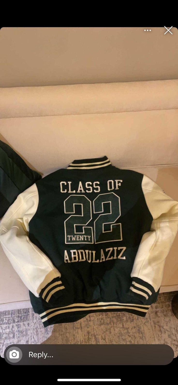 Green Senior Jacket, Matric Baseball Jacket Ideas, School Varsity Jacket Back Design, Senior Jackets Back Design Ideas, Class Of 2024 Hoodie Ideas, Senior Uniform Ideas Hoodies, Senior Varsity Jacket Design, School Varsity Jacket Design, Graduation Varsity Jackets