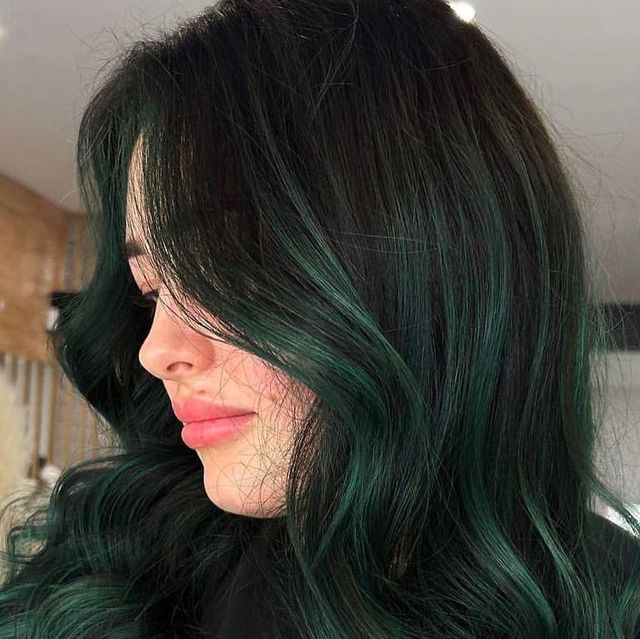 Dark Green Money Piece Hair, Dark Green Hair Highlights, Dark Brown And Green Hair, Peekaboo Hair Color Green, Emerald Green Hair Balayage, Forest Green Highlights, Dark Green And Black Hair, Dark Green Highlights, Green Balayage