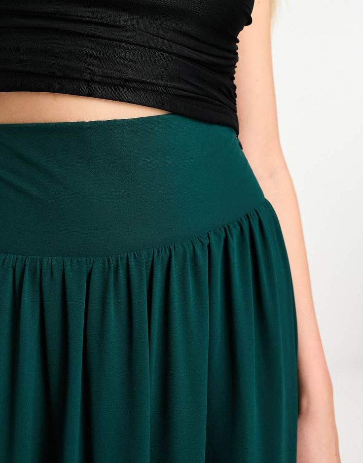 Skirts by TFNC Lower-half looks High rise Shirred, stretch panel Back zip closure Regular fit Pleated Maxi Skirt, Drop Top, Pleated Maxi, Jeans Shop, Forest Green, Maxi Skirt, Asos, High Rise, Forest