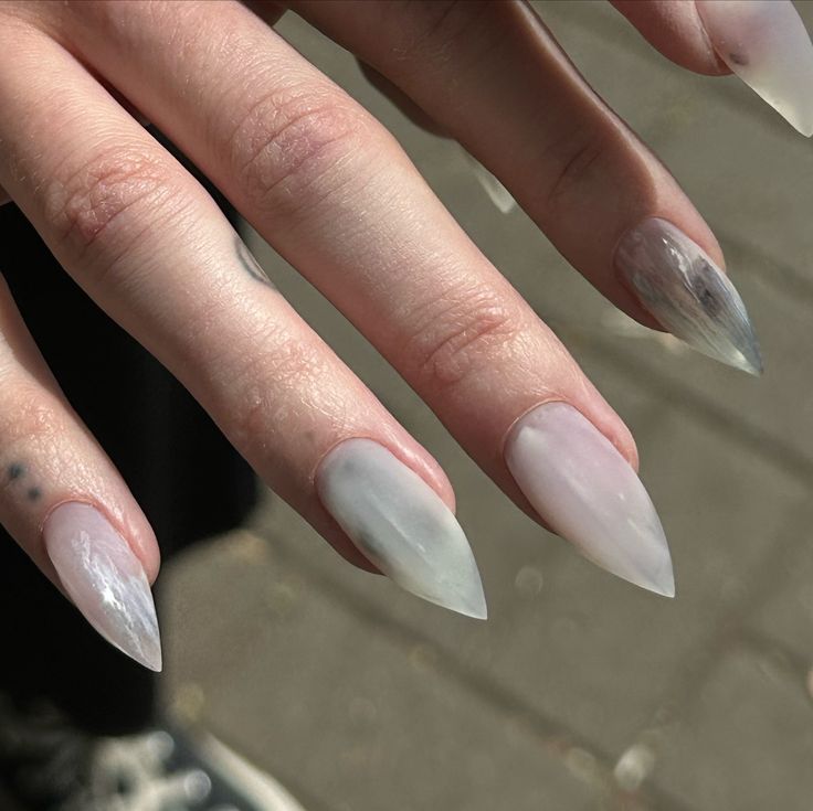 Cat claws - new trend this year ? Cat Claws Nails, Kitty Claws Nails, Short Claw Nails, Dec Nails, Cat Claw Nails, Claws Nails, Cat Nail, Personal Reflection, Claw Nails