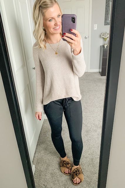 At Home Mom Outfits, Stay At Home Mom Outfits, Sahm Outfits, Casual Home Outfits, At Home Outfits, Mom Outfit, Casual Outfits For Moms, Mom Fashion, Closet Goals