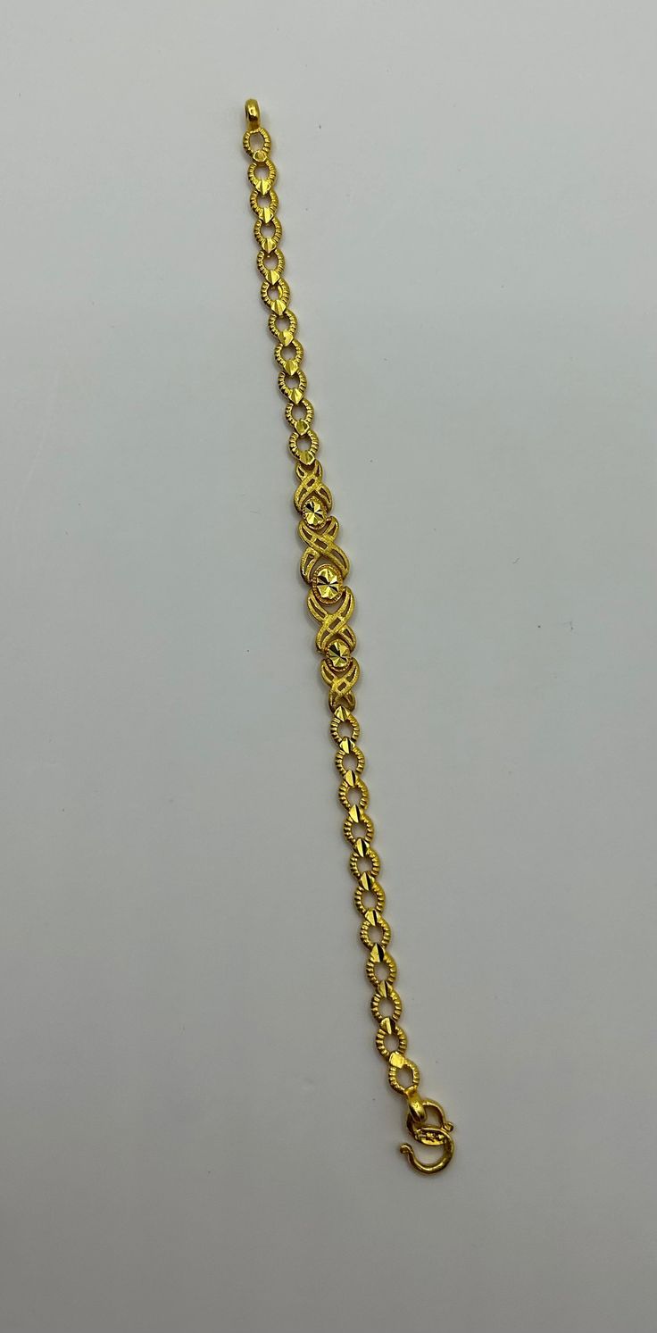 24k gold Bracelet, weight 11.8grams, Length 6.08 inches. Braclets Gold, 22k Gold Bracelet, Gold Arm Band, 24 Karat Gold, Gold Armband, 24kt Gold, 22k Gold, Bling Bling, Arm Band