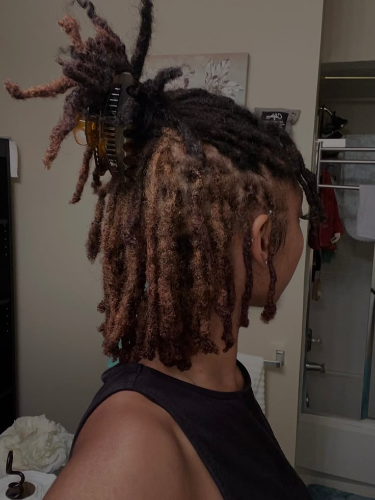 Dyed Dreads, Loc Colors, Dyed Locs, Dreadlocks Hair Care, Pretty Locs, Loc Ideas, Beautiful Dreadlocks, Loc Inspiration, Short Locs