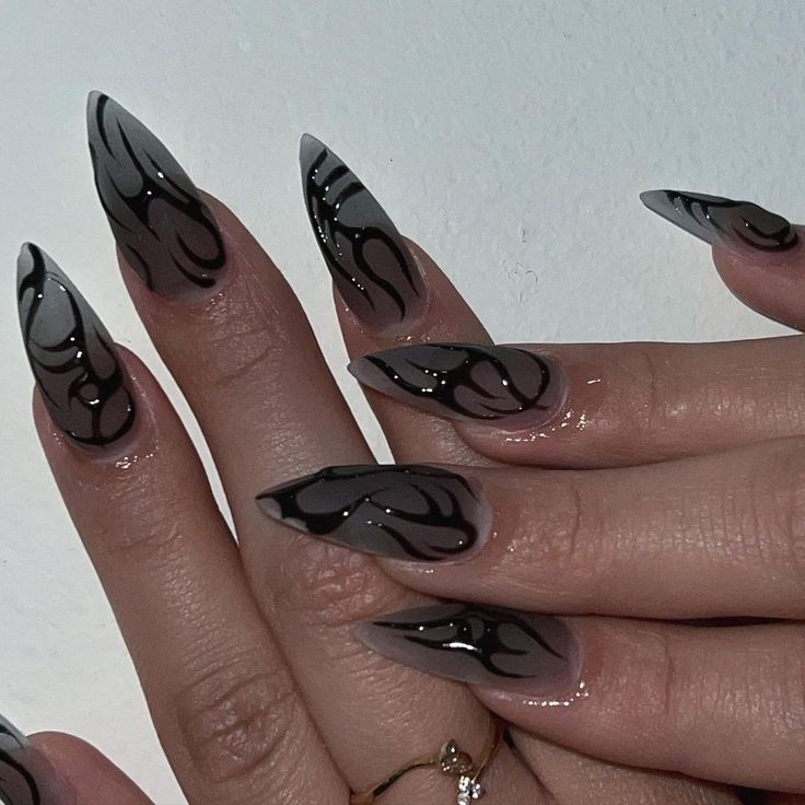 Seductive Gothic Nail Designs Ideas 2023 Step into the New Year with style - explore chic and sparkling nail designs! Gothic Nail Designs, Vampy Nails, Black Chrome Nails, Vampire Nails, Nail Designs Ideas, Witch Nails, Witchy Nails, Chrome Nails Designs, Black Acrylic Nails