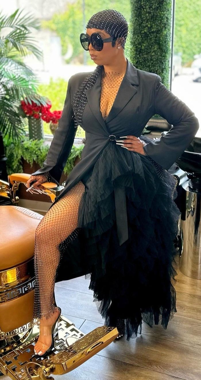 Kiara Blazer Dress – Pejais Couture Black Dress Avant Garde, Fashion Show Attire, Elegant Dresses For Birthday, Jackets For Formal Dresses, Tube Dress With Blazer, Dress Under Blazer, Gala Looks For Women, All Black Wedding Guest Attire, Grown And Classy Outfit Black Women