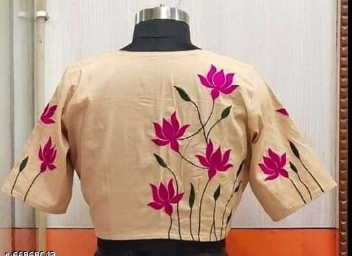 Saree Blouse Painting Designs, Flower Fabric Painting On Blouse, Fabric Paint Designs In Blouse, Hand Painted Blouse Back, Fabric Paint Designs On Blouse, Lotus Painting On Blouse, Fabric Painting Designs For Blouse, Lotus Fabric Painting, Lotus Embroidery Design Blouse