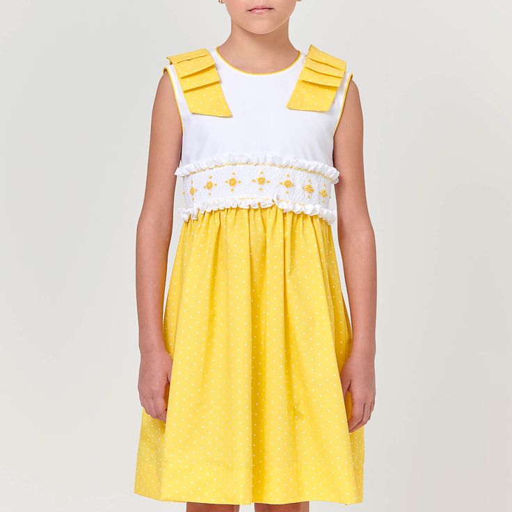 Rococo Flowers, Smock Pattern, Girls Yellow Dress, Yellow Girl, Hand Smocking, Hand Smocked Dress, Happy Dresses, Hand Smock, Cheer You Up