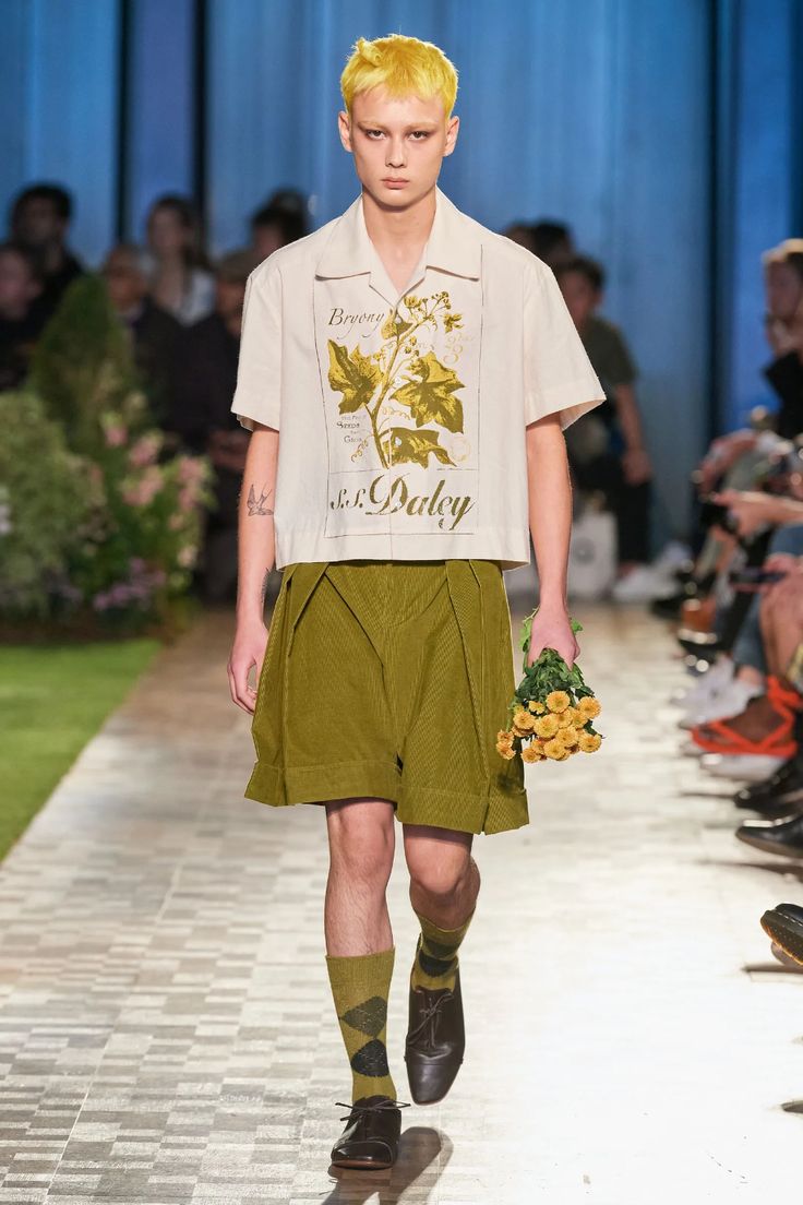 S.S. Daley Spring 2023 Ready-to-Wear Fashion Show | Vogue Floral Menswear, S S Daley, Spring 2023 Ready To Wear, 2023 Ready To Wear Collection, 2023 Ready To Wear, Men Fashion Show, Casual Day Dresses, Womenswear Fashion, Copenhagen Fashion Week