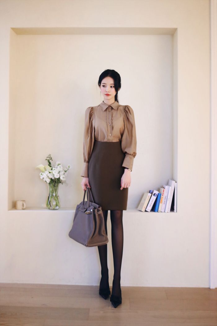 #milkcocoa daily 2021 feminine& classy look Soft Gamine, How To Look Classy, Korean Fashion, Beauty, Black