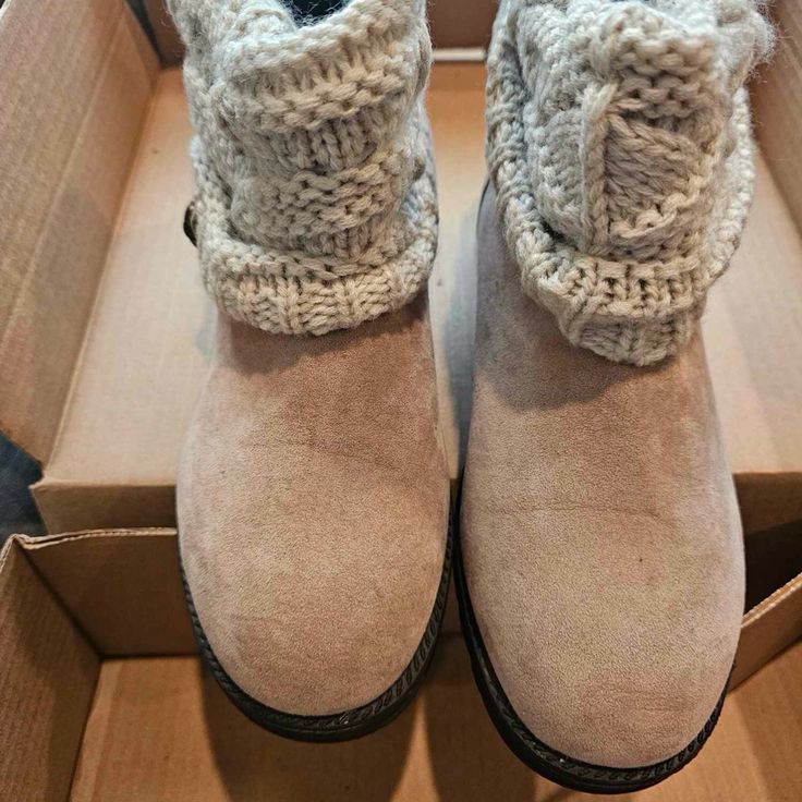 Muk Luks Boots, Size 8. New, Never Worn, Women's Muk Luks Boots. Regular Price $54. Casual Winter Booties Medium Width, Casual Beige Booties With Round Toe, Casual Beige Booties Medium Width, Muk Luks Boots, Boots Booties, Bootie Boots, Ankle Boots, Women Shoes, Boots