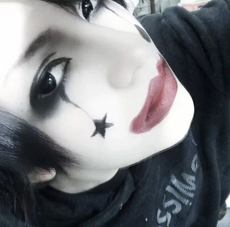 visual kei Dadaroma Makeup, Vkei Make Up Tutorial, Vkei Eye Makeup, Vkei Makeup Masc, Vkei Makeup Looks, Vkei Makeup Tutorial, Visual Kei Makeup Ideas, Visual Kei Makeup Eye, V Kei Makeup