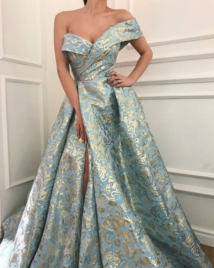 Detalles-color azul místico-bordado Taft tela-bola-vestido estilo-fiesta y vestido de noche فستان سهرة, Beauty Dress, Gorgeous Gowns, Marchesa, Elie Saab, Beautiful Gowns, Formal Gowns, Fancy Dresses, Ball Dresses