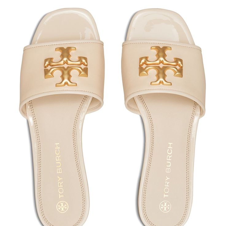 New Without Box Size 8 Luxury Tan Closed Toe Sandals, Luxury Tan Closed-toe Sandals, Pretty Sandals, Trendy Shoes Sneakers, Preppy Shoes, Shoe Wishlist, Tory Burch Sandals, Sandals Flats, Shoe Inspo