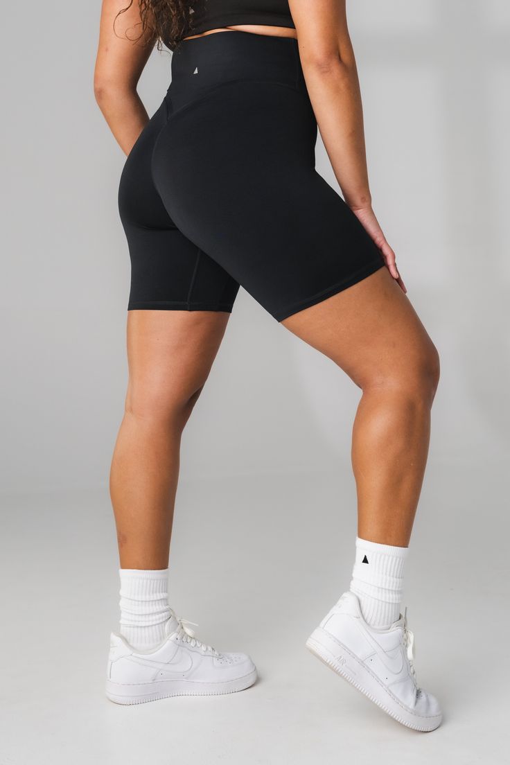 Our Daydream V Biker Short is designed to feel like a second skin you won’t want to take off. The flexibility and comfort of this short provides 4-way stretch fabric for the ultimate freedom of movement. Sporty Biker Shorts With 4-way Stretch And Light Support, Compressive Biker Shorts With Built-in Padding For Sports, Athleisure Stretch Shorts With Built-in Padding, Athleisure Compression Shorts With Built-in Padding, Breathable 4-way Stretch Nylon Biker Shorts, Breathable Nylon Biker Shorts With 4-way Stretch, Athleisure Tights With Built-in Shorts For Sports, Fitted Biker Shorts With Built-in Padding For Workout, Athleisure Breathable Biker Shorts With 4-way Stretch