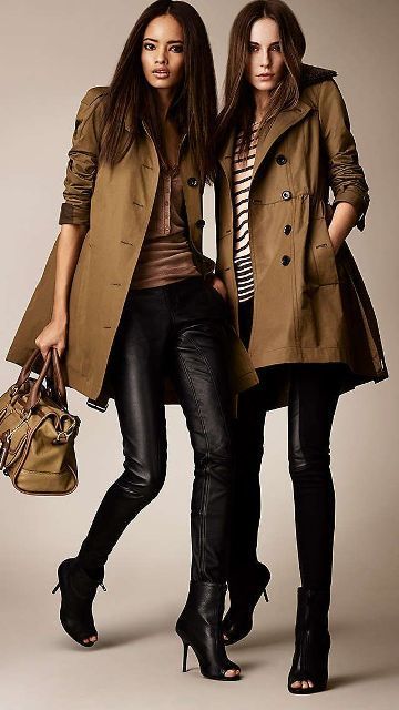 Feminine Universe, Burberry Trenchcoat, Burberry Trench Coat, Raincoats For Women, 2014 Fashion, Trench Coats Women, Trench Coats, Look Fashion, Autumn Winter Fashion