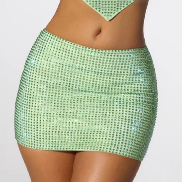 Nwt Smoke Free Fast Shipping Bundle To Save R Fitted Green Mini Skirt For Night Out, Green Sequin Skirt For Summer, Green Sequined Skirt For Summer, Club-style Embellished Fitted Skirt, Fitted Embellished Skirt For Club, Embellished Fitted Skirt For Club, Chic Green Skirt For Club, Summer Party Bottoms With Rhinestones, Fitted Embellished Summer Skirt