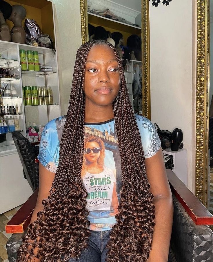 Beautiful Hairstyles With Attachment, Long Brown Braids With Curls, Brown Attachment Braids, Attachment Hair Styles Braids, Black And Brown Braids With Curls, Attachment Hairstyles, Hairstyles With Attachment, Burgundy Braids, Short Box Braids Hairstyles