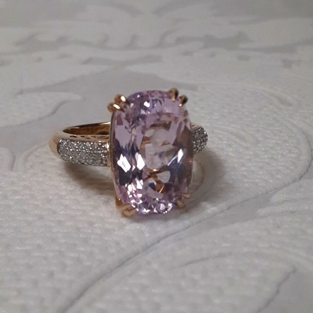 Anniversary, Wedding, Bride,Birthday, Black Tie, Statement, Luxury, Gift, Just Because. Stunning Feminine Genuine Pink Kunzite And Genuine Bright, Clear Diamond Ring For That Unforgettable Person In Your Life. I Am Selling This For A Family Member In Ny On My Recent Visit. This Is From A Home Shopping Network And The Kunzite Is Stunning. No Paper Work On This, It Was From A Home Shopping Network And Will Be Authenticed Through Poshmark. Invest In Quality Jewelry That You Will Love To Give As A Gift Or Own Yourself. Firm Luxury Pink Diamond Ring For Formal Occasions, Elegant Pink Gold Rings With Accent Stones, Elegant Pink Gemstone Ring, Pink Morganite Ring With Gemstone Accents, Formal Pink Gold Rings With Pink Sapphire, Elegant Pink Gold Jewelry With Center Stone, Elegant Pink Ring For Anniversary, Formal Pink Sapphire Ring With Pave Setting, Dazzling Pink Rings For Formal Occasions