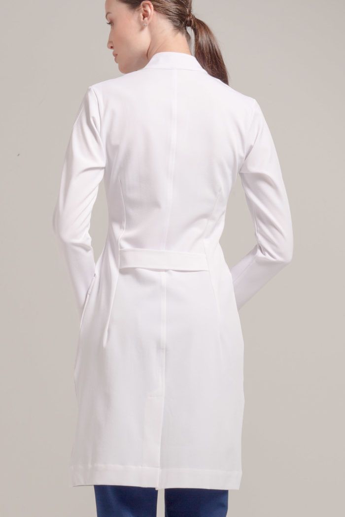 Lab Uniform, Lab Coat Fashion, Doctor White Coat, Women's Lab Coats, Biology Diagrams, Business Casual Women, Medical Scrubs Outfit, Scrubs Outfit, Lab Coats