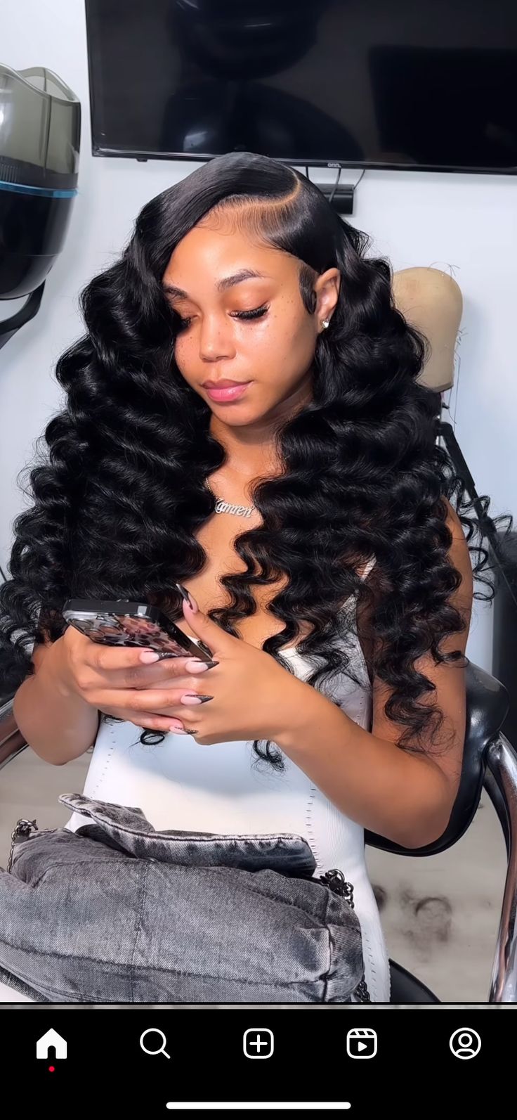 Elegant Curly Hairstyles Black Women, Wond Curls Side Part, Wand Curls Black Women Middle Part, Quick Weave With Wand Curls, Long Wavy Quick Weave Black Women, Wand Curls Black Women Side Part, Side Part Qw With Curls, Side Part Wind Curls, Side Part Deep Wave Quick Weave