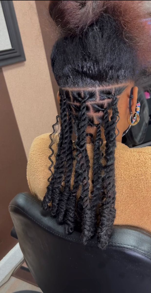 Invisible Locks, Loc Twist, Abs Excercise, Black Vibes, Dread Locks, Natural Braided Hairstyles, Braided Hairstyles For Black Women Cornrows, Loc Hairstyles, Big Box Braids Hairstyles