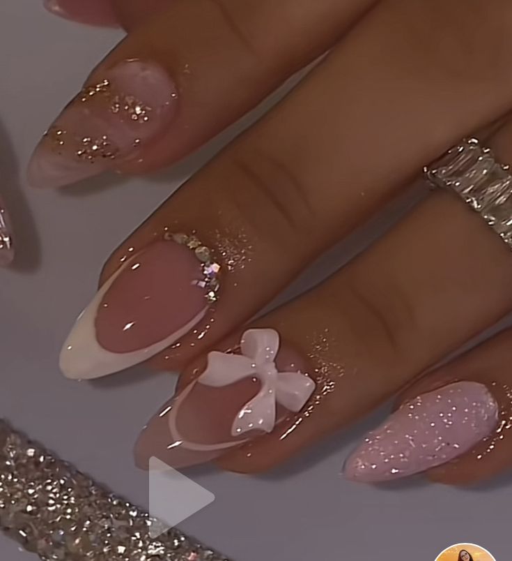 Nail Art Charms Design, Hoco Nails Short Almond, Hoco Almond Nail Ideas, Xv Pink Nails, Aesthetic New Years Nails, Hoco Nail Ideas Pink Dress, Charm Nails Almond, Pink Glitter Aesthetic Nails, 13 Birthday Nail Ideas