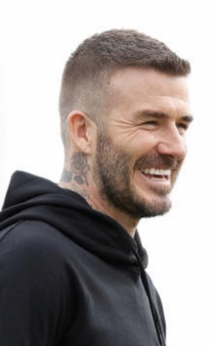 David Beckham Haircut, Beckham Haircut, Very Short Hair Men, David Beckham Hairstyle, Beckham Hair, Blonde Haircuts, Men's Short Hair, Faded Hair, Men Haircut Styles