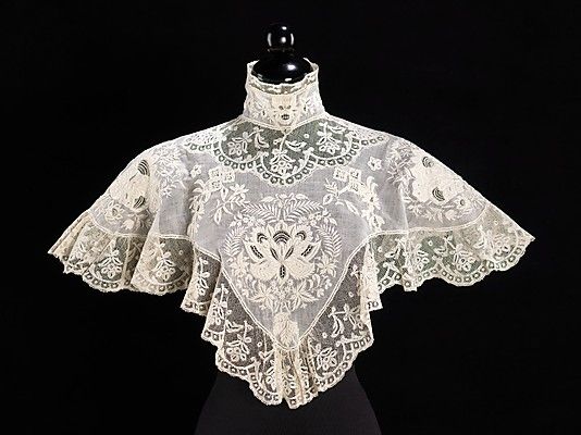 Gaun Abad Pertengahan, Victorian Collar, Victorian Clothing, Linens And Lace, Antique Clothing, Vestidos Vintage, Edwardian Fashion, Moda Vintage, Lace Collar