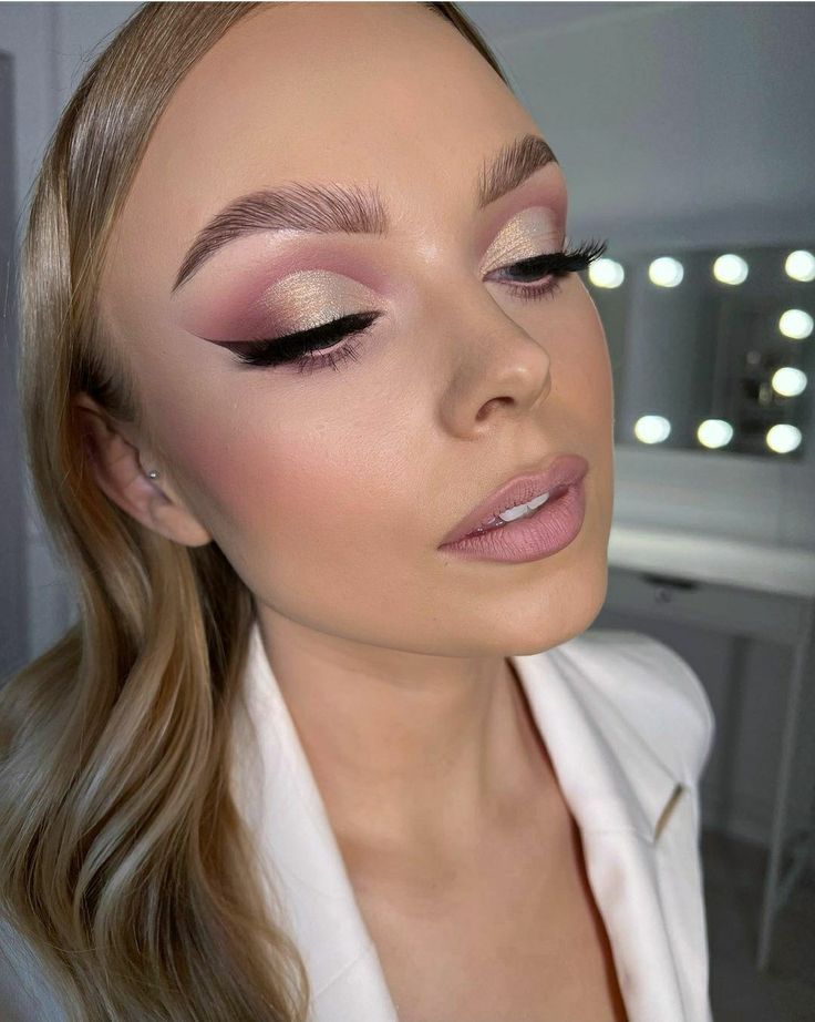 Prom Pink Makeup, Baby Shower Makeup, Marriage Makeup, Prom Eye Makeup, Makeup Challenges, Types Of Makeup, Makijaż Smokey Eye, Eye Makeup Art, Makeup Obsession