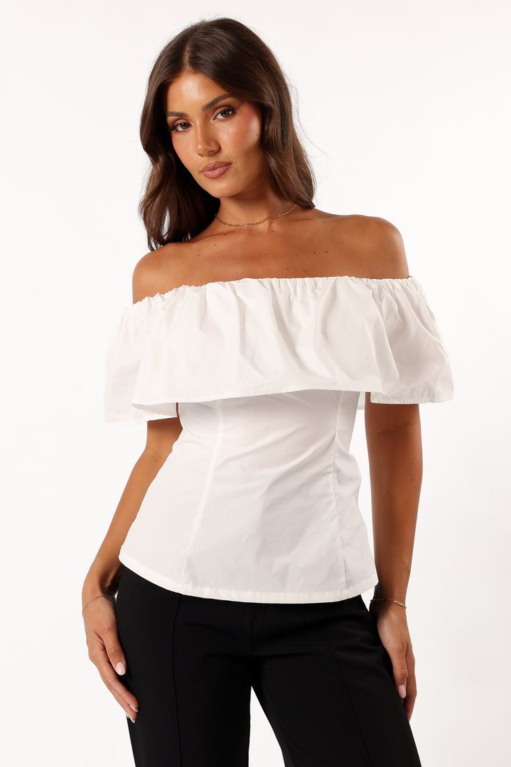 DETAILS   Make a statement in our off the shoulder top. Featuring a straight elasticised neckline, overlay bust feature and short sleeve, this fashionable piece is the ultimate way to show off your style. Whether youâ€™re going for a night out with friends or want to add something special to date night, this eye-catching top will do the trick.   off the shoulder style top  straight elasticised neckline  overlay bust feature  short sleeve  back invisible zip  unlined  material - 100% cotton     S Trendy Straight Neckline Summer Tops, Trendy Summer Tops With Straight Neckline, Trendy Tops With Straight Neckline For Summer, Elegant Summer Top With Wide Neckline, Fitted Off-shoulder Short Sleeve Top For Summer, Trendy Off-shoulder Short Sleeve Top For Summer, Wide Neckline Tops For Summer Night Out, Summer Tops With Wide Neckline For Night Out, Chic Off-shoulder Top For Summer