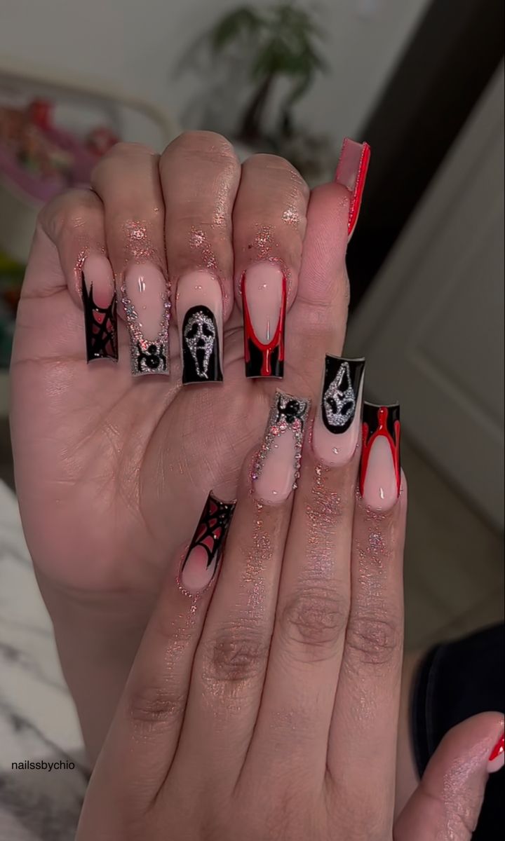 Spooky Nails With Charms, Long Black Halloween Nails, Spooky Baddie Nails, Halloween Nail Sets Short, Horror Movie Acrylic Nails, Alt Halloween Nails, Halloween Acrylic Nails 2024, Halloween Nails Acrylic Black, Halloween Nails Gory