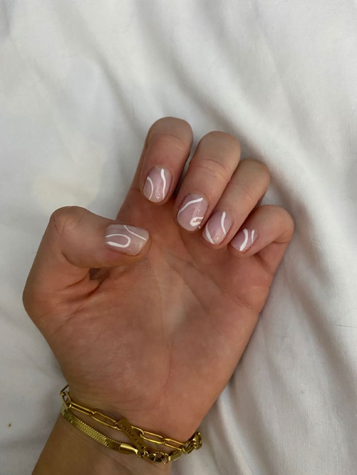 Nails With Squiggly Line Designs, Short Nail Designs Squiggles, Beige Nails With White Lines, Pink Line Work Nails, White Line Work Nails, Pink Negative Space Nails, Natural Nails With White Lines, Swirl Nail Designs Short Nails, White Line Design Nails