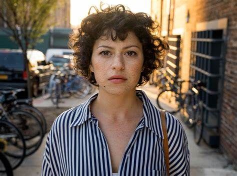 Alia Shawkat, Search Party, Curly Bangs, Tribeca Film Festival, Bridget Jones, Curly Pixie, Donald Glover, Hbo Max, Curly Hair With Bangs