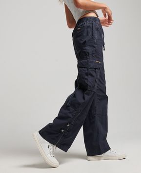 Superdry Navy Cargo Pants, Cargo Pants Style, Wide Leg Cargo Pants, Pants Style, Cargo Trousers, Dream Clothes, Pants Outfit, Trousers Women, Aesthetic Clothes