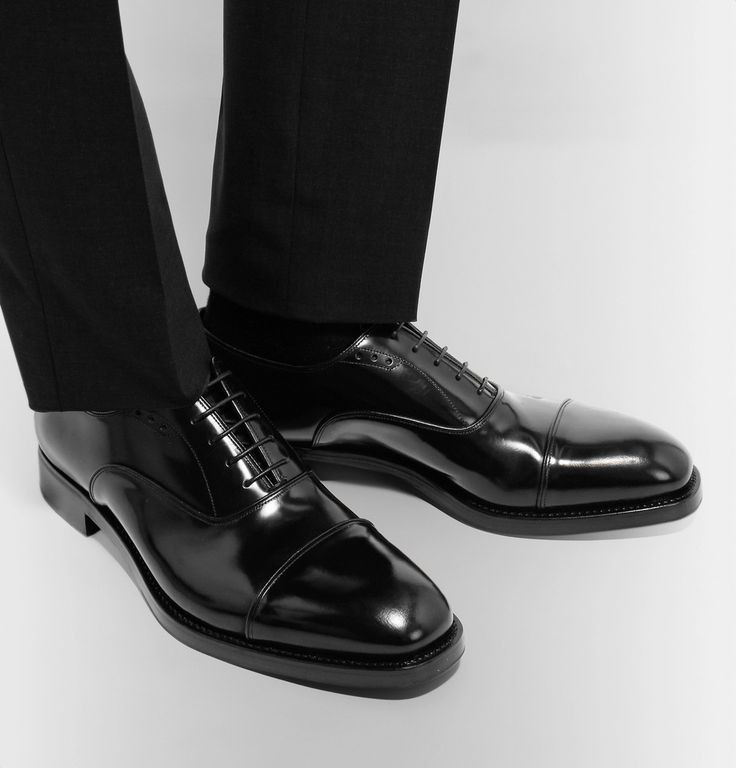 Black Leather Dress Shoes, Manga Clothes, Black Leather Shoes, Leather Shoes Men, Formal Shoes, Aesthetic Clothes, Leather Shoes, Black Shoes, Dress Shoes Men