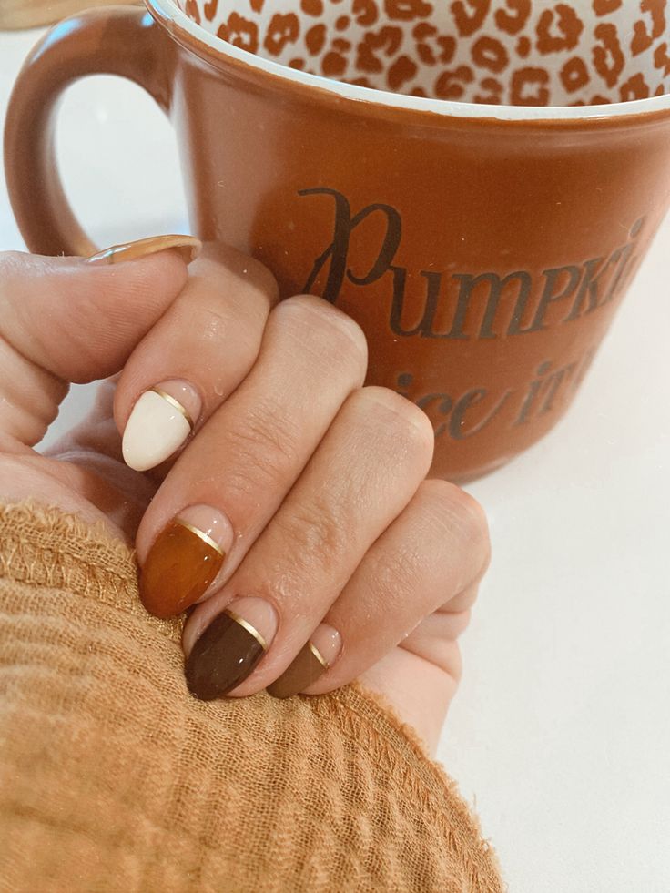 boho nails | simple nails | fall colors | client nailfie | cute fall nails | nail inspiration #nailart #fallnails #fall #nailsofinstagram Fall Coffee Nails, Neutral Fall Nails Pumpkin, Fall Textured Nails, Fall Nails Flannel, Brown Checkered Fall Nails, Boho Nails, Cute Nails For Fall, Simple Nails, Nails Inspiration