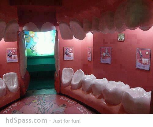 Epic Dental Clinic ..... seriously??????? Alternate Realities, Office Waiting Rooms, Alternate Reality, Cabinet Medical, Dental Kids, Dentist Office, Dental Humor, Cool Office, Oral Health Care