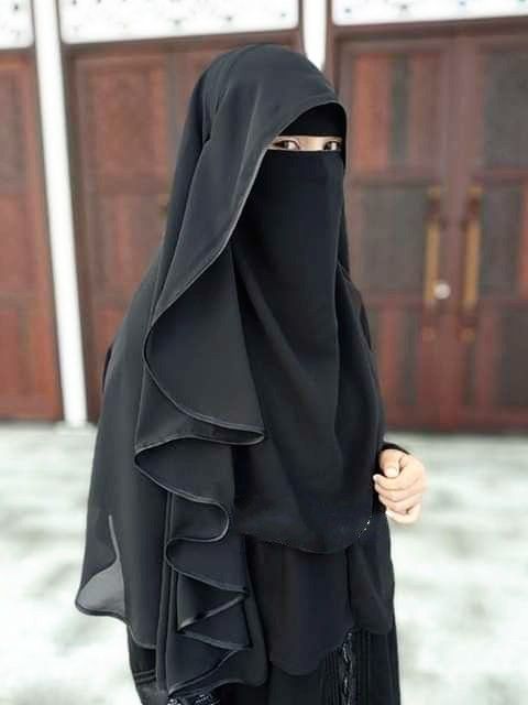 #Niqab #Hijab #Islamic #Princess #Queen #Muslimah #Muslim_Girls #Niqabi #Hijabi Pallazo Pant, Hijab Pattern, Niqab Hijab, Niqabi Girl, Casual Denim Dress, Frame Wallpaper, Muslimah Style, Style Tutorial, Muslimah Outfit