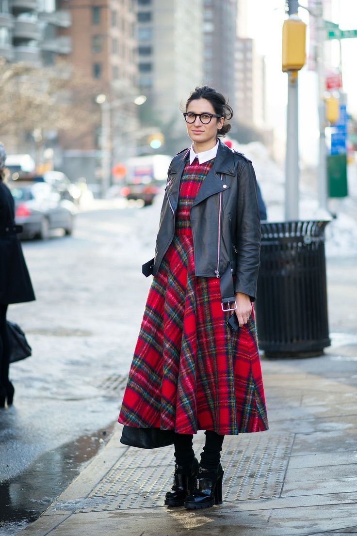 Elena Moussa Tartan Fashion, Net Fashion, Red Plaid Dress, Winter Attire, Nyfw Street Style, Ladies Wear, Biker Jackets, Tartan Dress, Style Punk