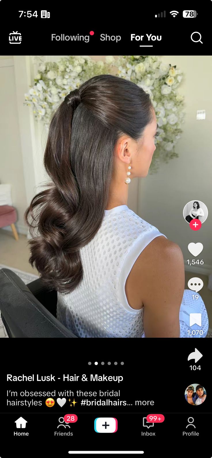 Clean Wedding Hair, Sleek Bridal Hair Down, Sleek Bridal Hair, Sleek Wedding Hair, Bridal Hair Half Up Half Down, Bridesmaid Hair Medium Length, Bridal Hair Half Up, Vintage Bridal Hair, Classic Wedding Hair