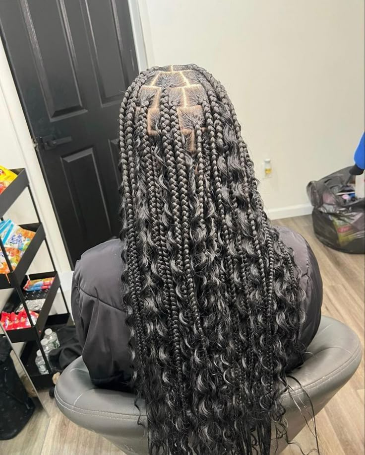 Boho Knotless Braids Big Parts, Boho Goddess Box Braids Medium, Big Bohemian Knotless Braids, Boo Hoo Braids, Medium Size Goddess Box Braids, Knotless Box Braids Large With Curls, Godness Boho Braids, Large Knotless Box Braids Boho, Bohieman Knotless Box Braids Medium