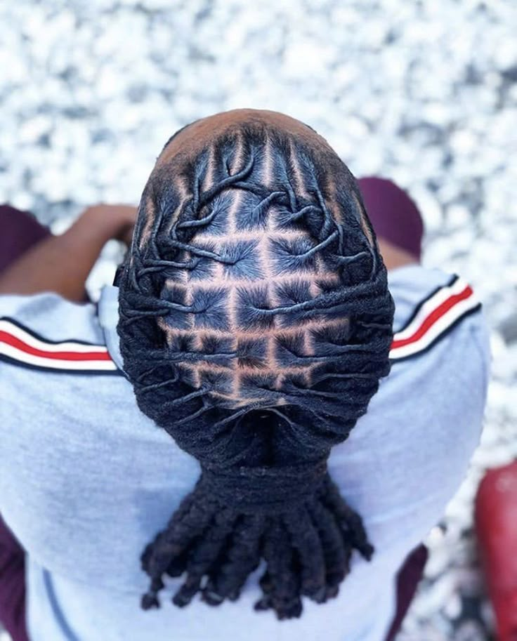 Dreadlocks Styles For Men, Loc Hairstyles For Men, Half Dreads, Men Dread Styles, Mens Dreadlock Styles, Dreadlocks Hair Care, Dreadlocks Styles, Short Dreadlocks Styles, Dreadlocks Men