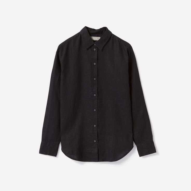 The Linen Relaxed Shirt Black – Everlane Drapey Pants, White Birkenstock, Italy Spring, Black Linen Shirt, Black Collared Shirt, Store Outfits, Prada Style, Style Capsule, Black Graphic Tee