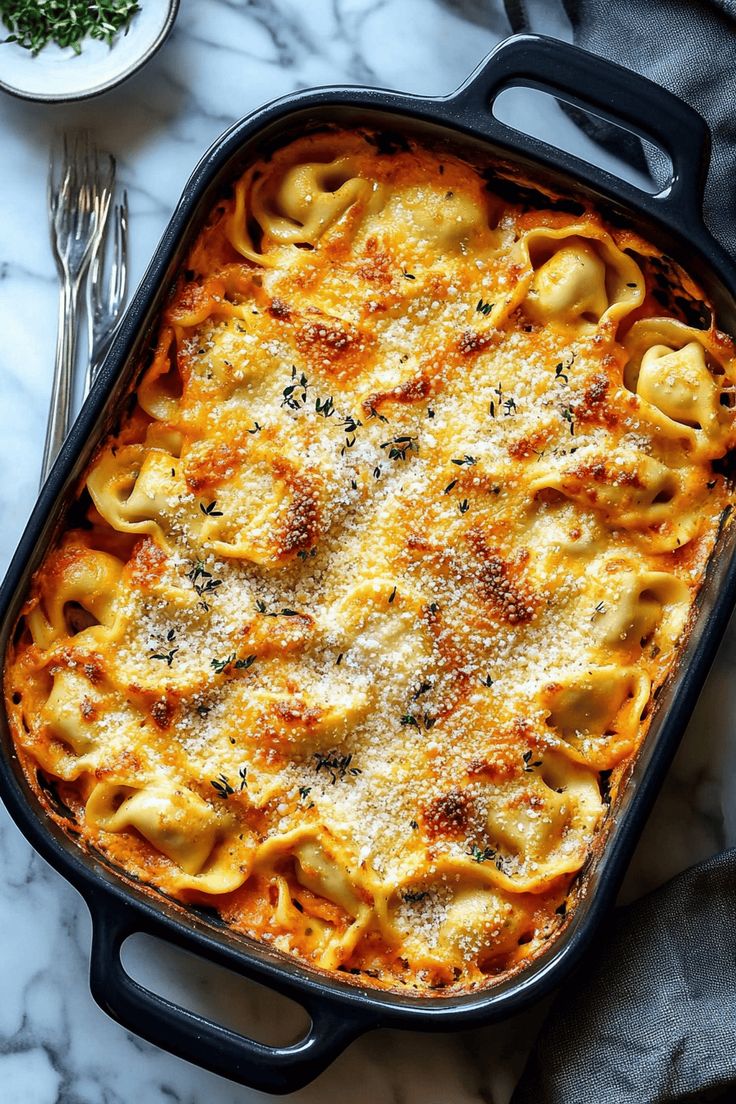 Trader Joes Tortellini Recipe, Tortellini And Ravioli Recipes, Johnny Carinos Baked Cheese Tortellini, Turkey Tortellini Recipes, Chicken Tortellini Bake Casseroles, Quick Tortellini Recipes, Recipes For Tortellini, What To Make With Tortellini, Buitoni Recipes Tortellini