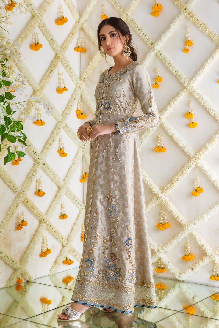 Pakistan Dress, Floral Lehenga, Designer Outfit, Gota Work, Bold Style, Pakistani Designers, Style Statement, Bold Fashion, Fashion Tops