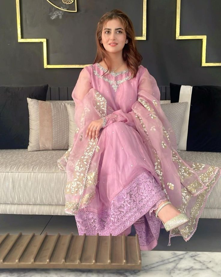 Hiba Qadir, Net Dress Design, Pakistani Actress Dresses, Hiba Bukhari, Latest Dress Design, Pakistani Wedding Outfits, Net Dress, Desi Fashion Casual, Pakistani Fancy Dresses