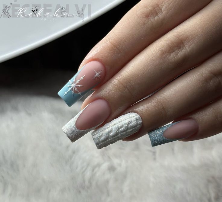 #christmas #christmasnails #nails #nailart #naildesign #nailideas #nailartideas #xmasvibes #bluenails Winter Color Nail Designs, Colorful Winter Nails, Square Nail Designs Winter, Winter Season Nails, Holiday Nail Designs Winter, Cute Glitter Nails, Winter Nails Square, Cute Winter Nail Designs, Nails Snow