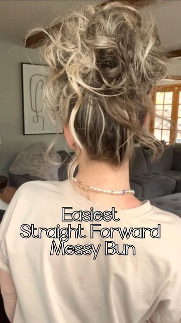 Shoulder Length Messy Buns, Updo For Thinner Hair, Messy Bun Tutorial For Medium Hair Shoulder Length Easy Updo, How To Messy Bun, Quick Updo Hairstyles, Easiest Messy Bun, Big Messy Buns, Easy Buns, Messy Bun For Short Hair