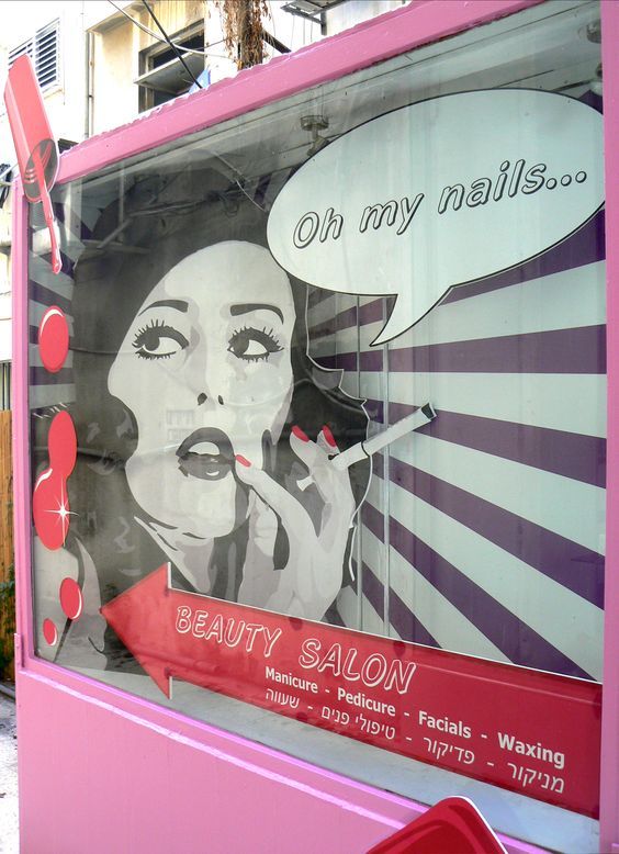 Makeup Window Display, Nail Salon Window Display Ideas, Nail Salon Window Display, Beauty Salon Window Display Ideas, Hair Salon Window Display Ideas, Salon Window Display Ideas, Retro Beauty Salon, Salon Window Display, Salon Window